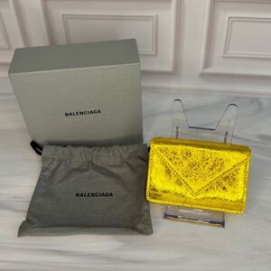 Balenciaga Mini Envelope Wallet – Metallic Gold | New | Full Inclusion